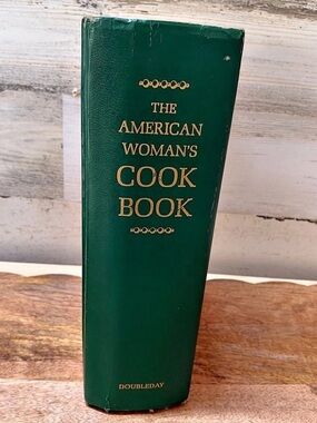 Doubleday The American Woman's Cook Book Vintage Cookbook Green